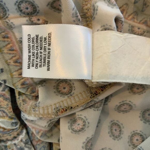 Roz & Ali Brown Patterned Keyhole Neckline Poncho Blouse Size Petite Medium - Picture 14 of 14